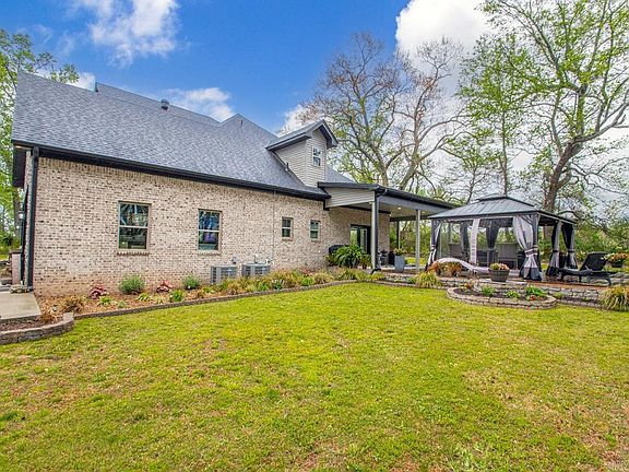 5th image of 204 Annis Estates Dr