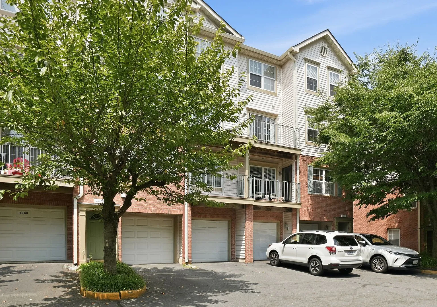 11876 Breton Court Reston, VA 20191 — Photo 2