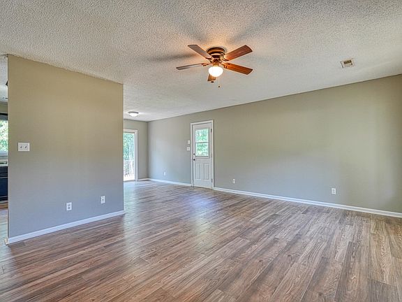 5th image of 137 Caroway Ct