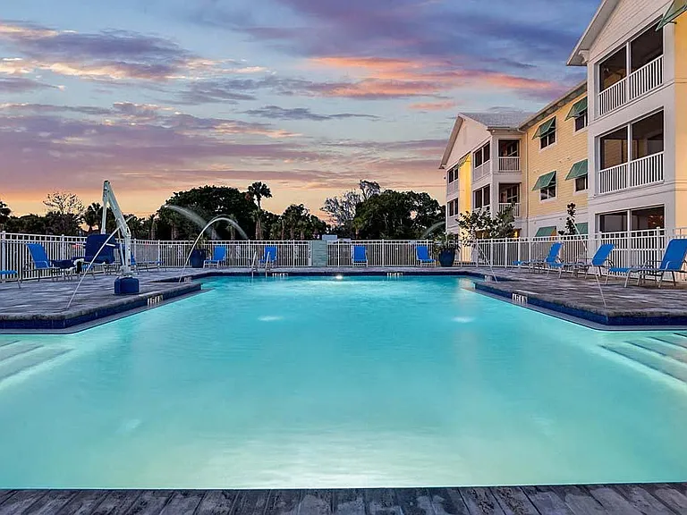 Waterline Bonita Springs — Photo 10