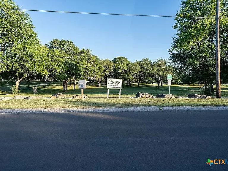203 Bella Vista Cir — Photo 37
