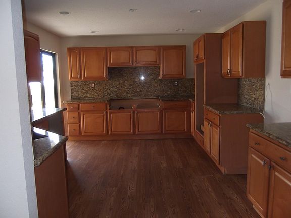5th image of 784 NW Placid Avenue