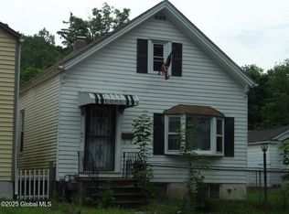 668 6th Ave, Troy, NY 12182