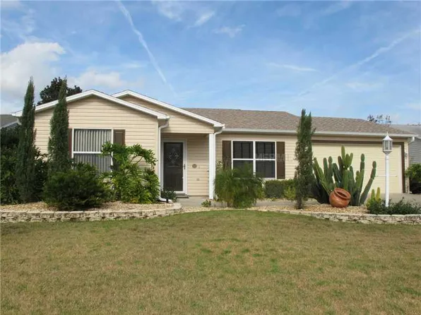 1324 Ballesteros Dr, The Villages, FL 32162