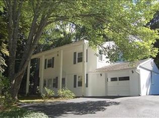206 Lafayette Ave, Cortlandt Manor, NY 10567