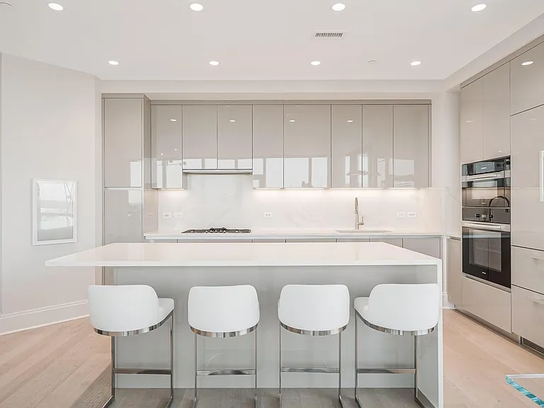 7887 Jones Branch Dr #1002 — Photo 21