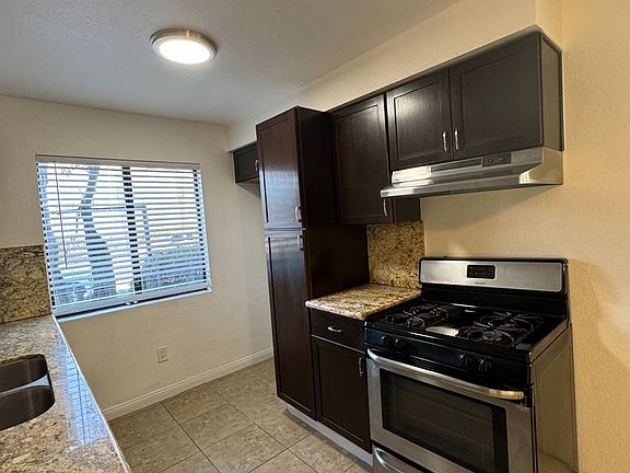 5th image of 9050 Tobias Ave #49dbd9d94