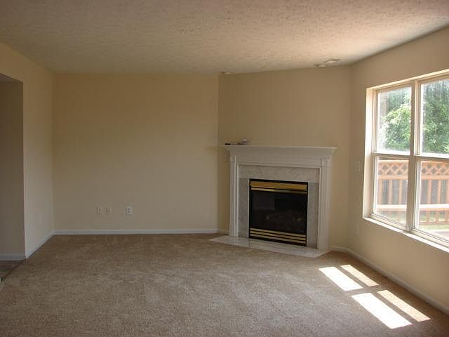 1st image of 385 Deer Run Dr