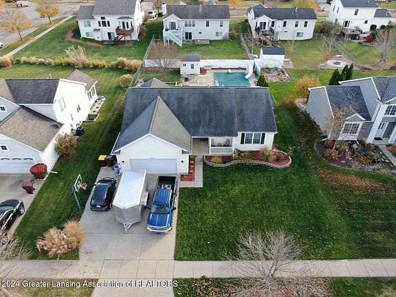 2nd image of 3455 Donamere Dr