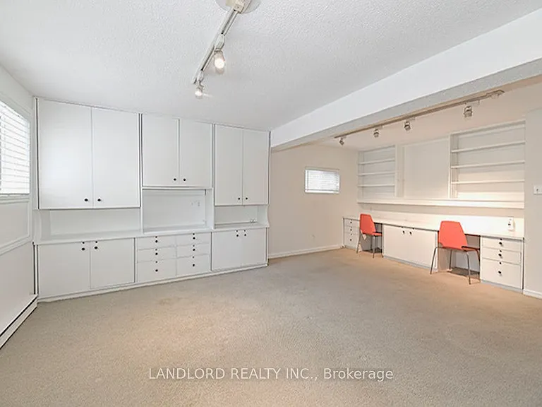 88 Carmichael Ave — Photo 17