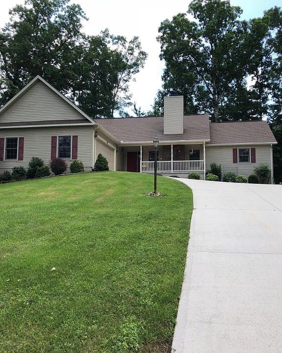 1st image of 272 Forest Hill Dr
