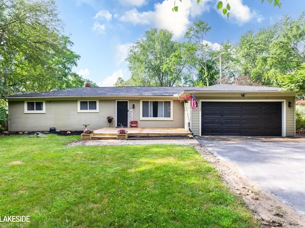 11395 Big Lake Rd, Davisburg, MI 48350