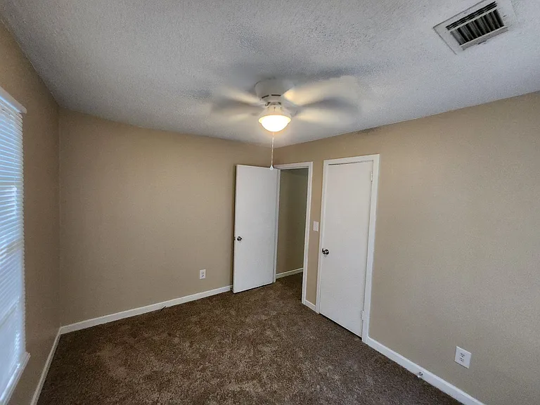 2427 Young Dr — Photo 16