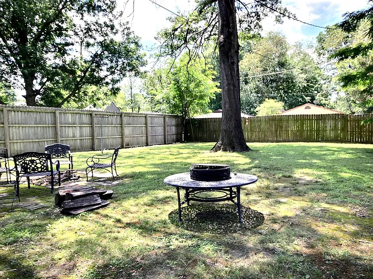 3579 Carnes Ave — Photo 6