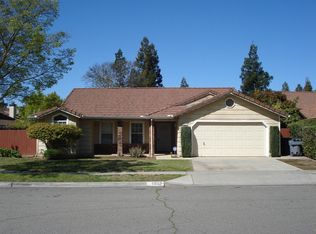 6077 N Hazel Ave, Fresno, CA