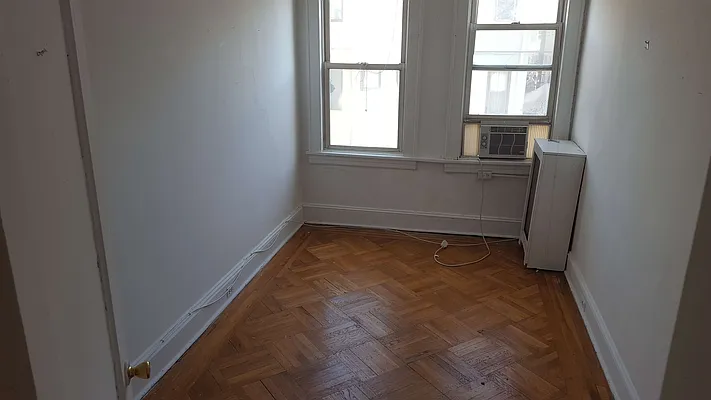 Rented by Tri Boro Terrace Realty | media 113