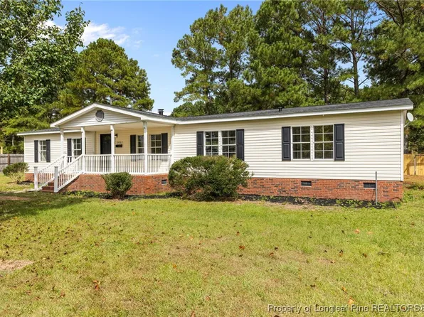 2412 Esther Ln, Eastover, NC 28312