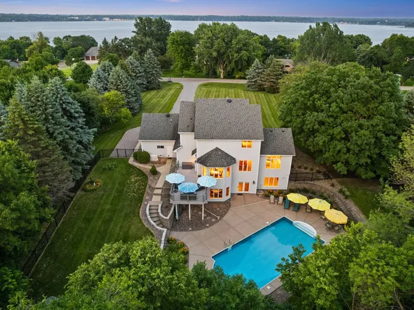 981 Barton Ave NW, Buffalo, MN 55313