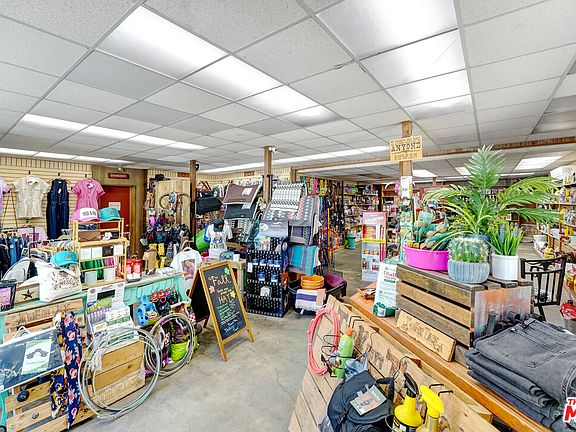 5th image of 1840 Riverside Dr