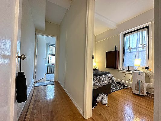 5th image of 310 E 55th St #10AA