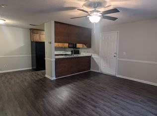 2013 Second Loop Rd #D15, Florence, SC 29501