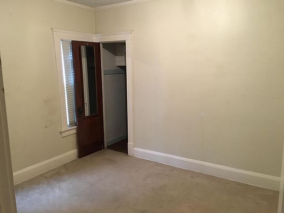 4th image of 17613 Franklin Ave