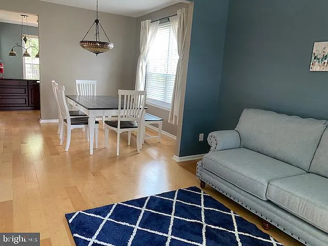 6 Wyckoff Dr — Photo 5