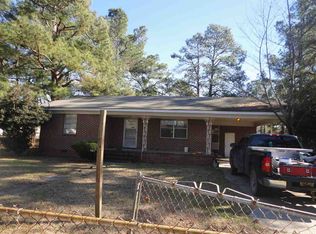 1120 Tynes St, Dillon, SC 29536