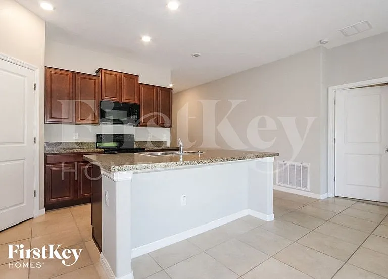 9637 Sage Creek Dr — Photo 8