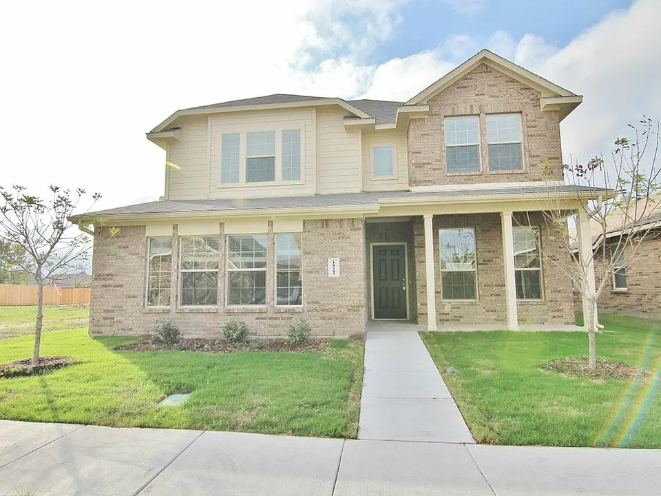 1922 Mosley Dr