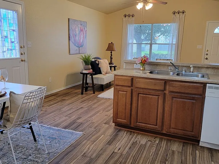 238 Bushtail Dr — Photo 8