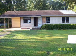 10 Sylvanus St, Walnut Grove, MS 39189