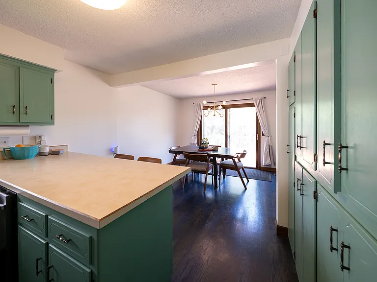1581 Woodside Ct NE — Photo 12