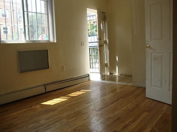 1st image of 149 Lexington Ave
