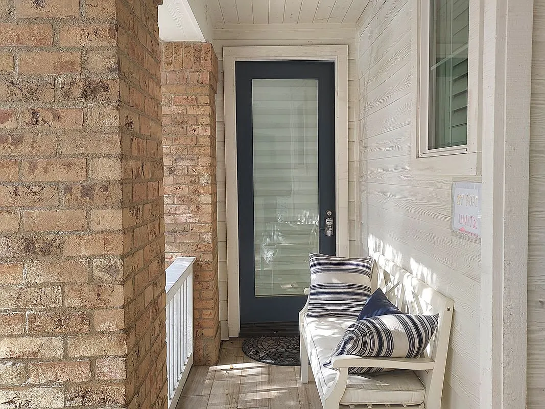 1 bed, 1.0 bath, 650 sqft, $2,750 — Photo 2