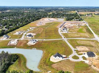 9423 West HUNTINGTON DRIVE #Lt17, Mequon, WI 53097