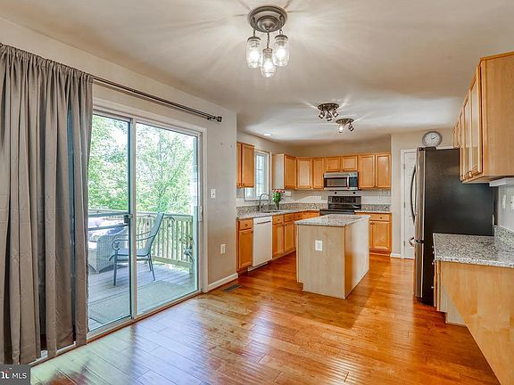 4th image of 17204 Rosecliff Ct