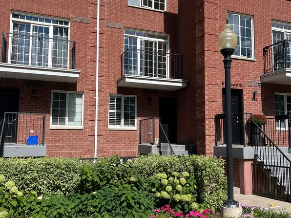 64 Douro St #255, Toronto, ON M6K 3N4