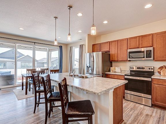 2nd image of 1617 Northcroft Dr