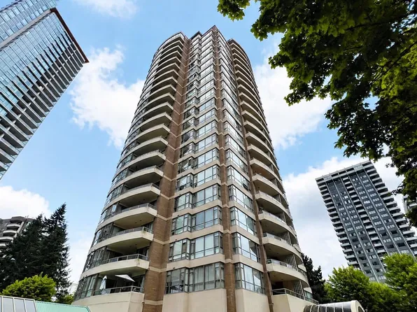 5885 Olive Ave #1706, Burnaby, BC V5H 4N8