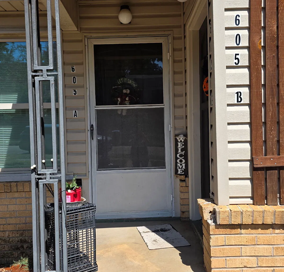 2 bed, 1.0 bath, $875 — Photo 4