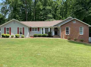 435 Meadowglen Trl, Roswell, GA 30075
