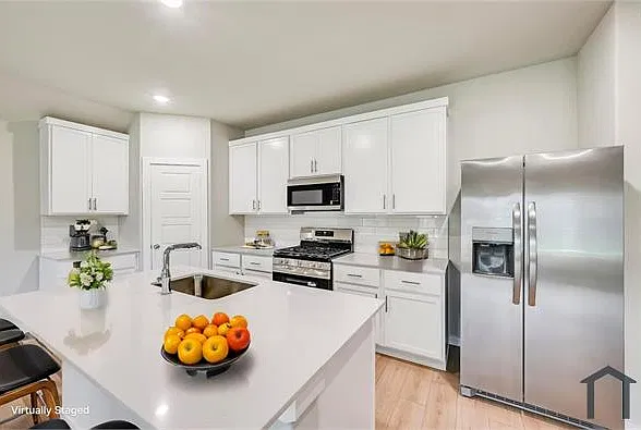 3 bed, 1628 sqft, $2,550 — Photo 4