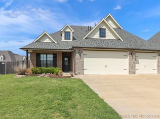 105 E 128th Pl S, Jenks, OK 74037