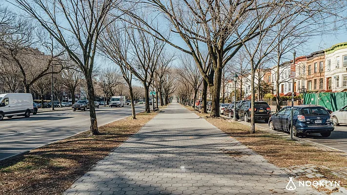 Rented by Nooklyn NYC LLC | media 48