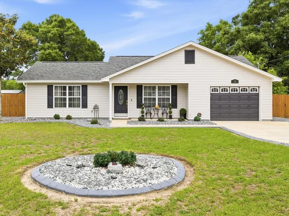 21 Stevens Dr, Midway, FL 32343