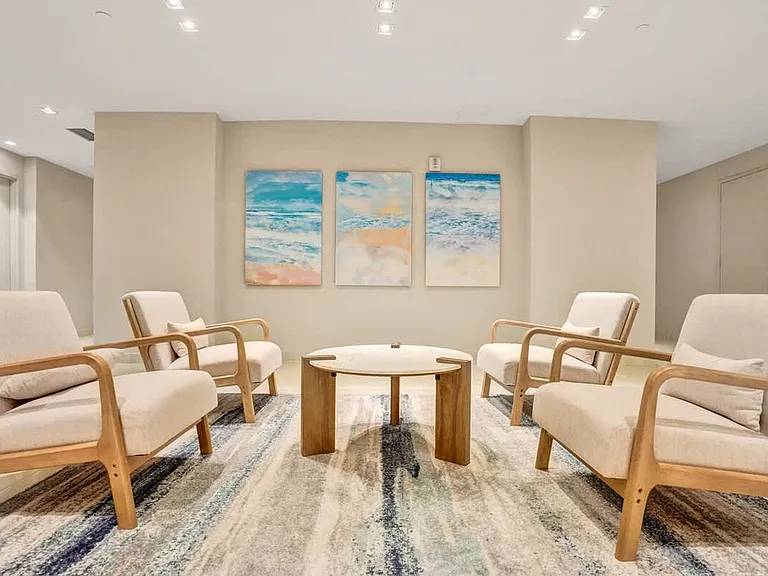 Building's Lounge