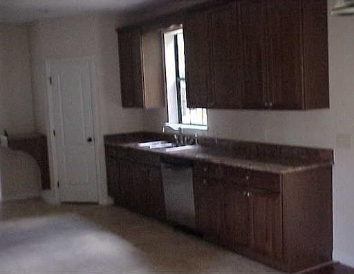 4th image of 1825 Van Arsdale St