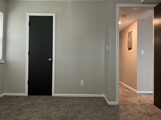 Tiblow Village Apartments — Photo 12