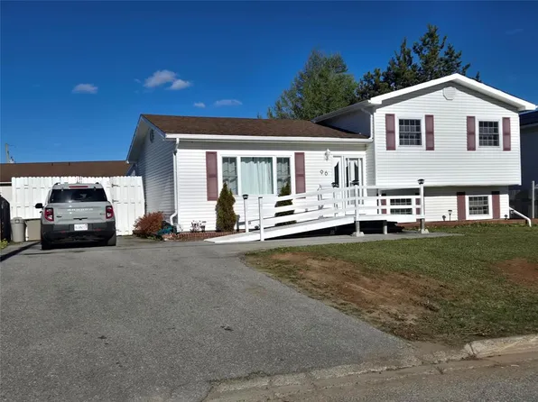 96 Colonial Avenue, Stephenville, NL A2N1Y9